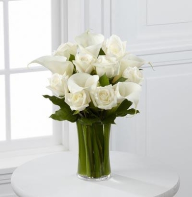 White Rose And Calla Lily Vase Buy Online Or Call 01761 433241